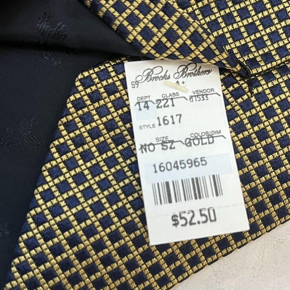 NWT Vintage Brook Brothers Makers Men's Silk Tie Gold Checkered - Picture 3 of 8